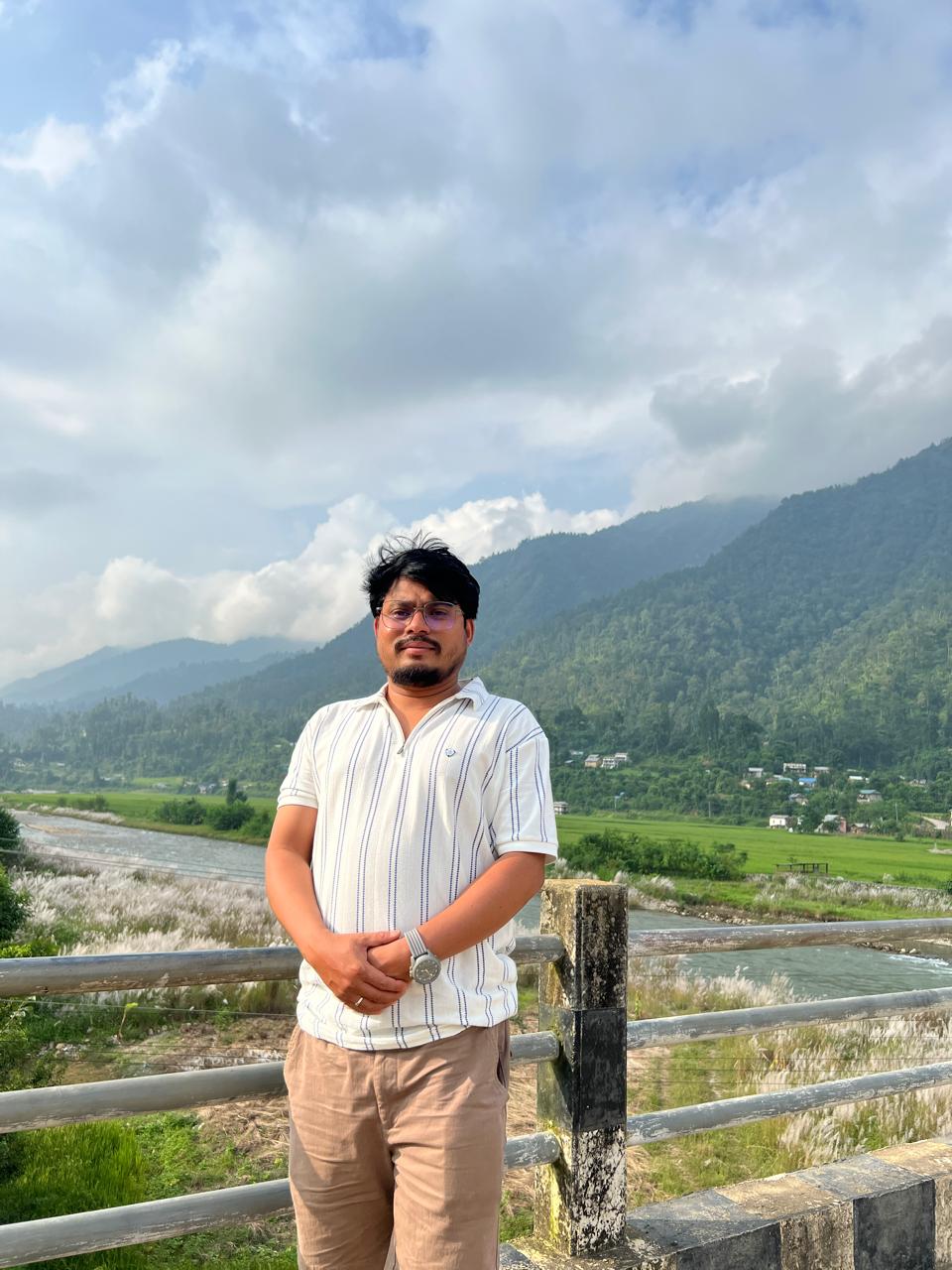 पुस्कर देव गिरी