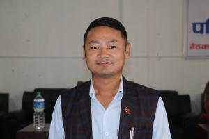 चन्द्र बहादुर गुरुङ