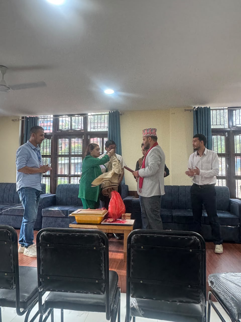 प्रमुख प्रशासकीय अधिकृतको बिदाई तथा स्वागत कार्यक्रम