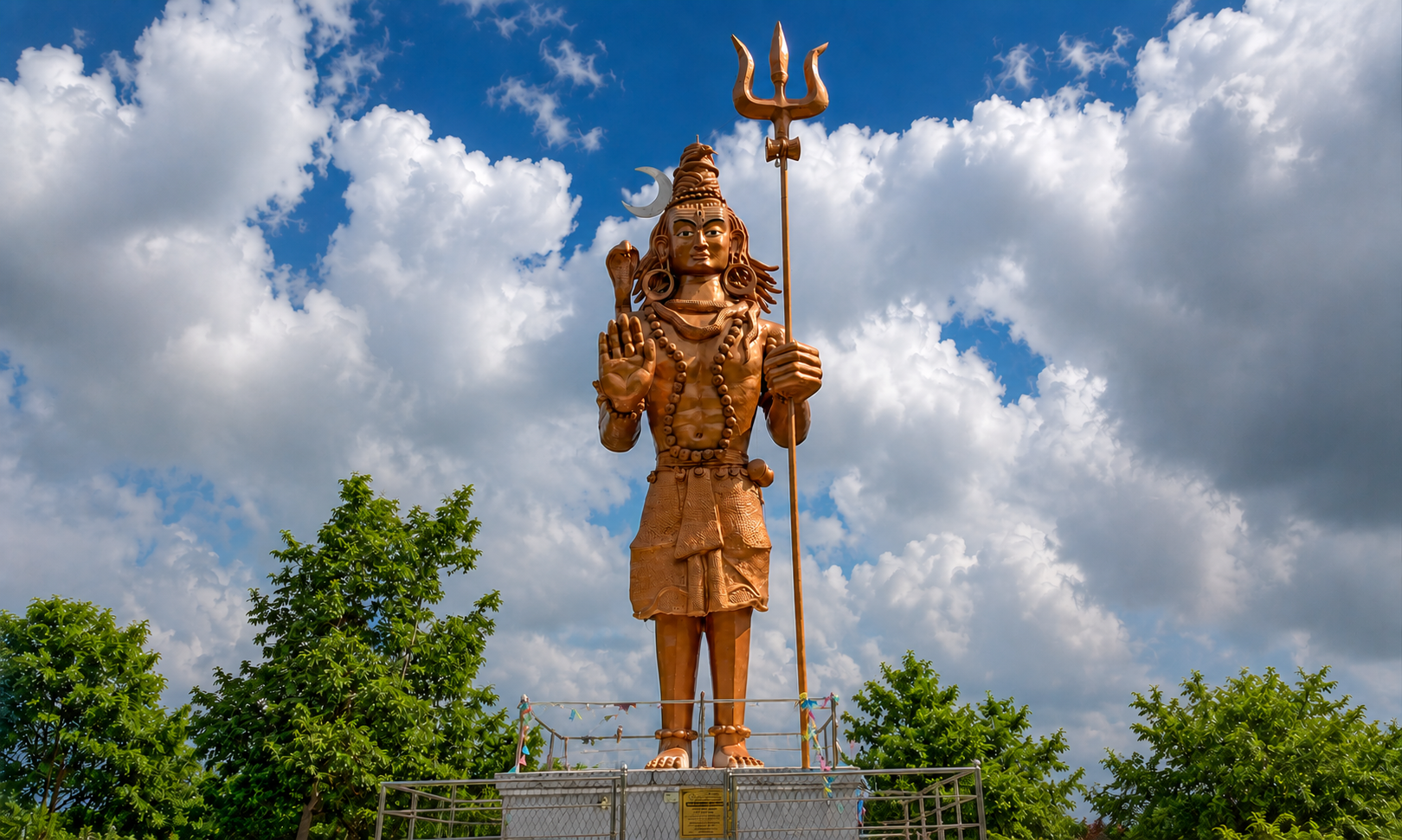 कालिका-५ मा रहेको महादेव भगवानको मुर्ती