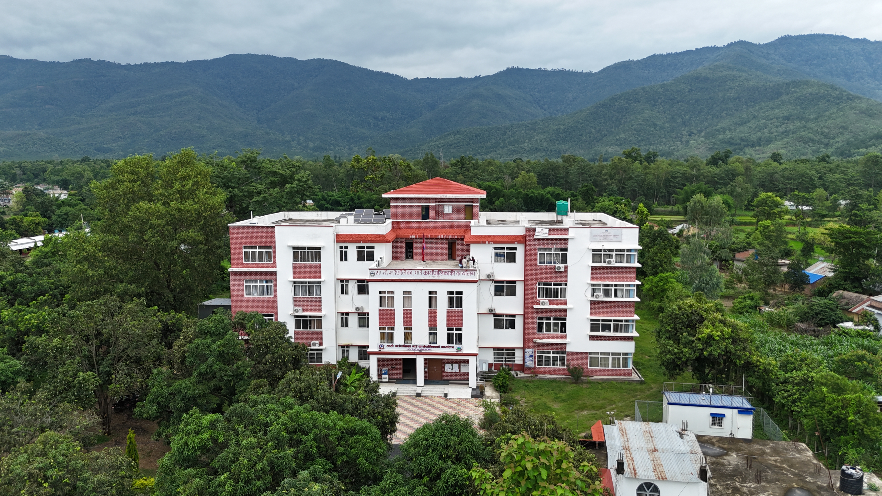 राप्ती गाउँपालिकाको प्रशासनीक भवन ।